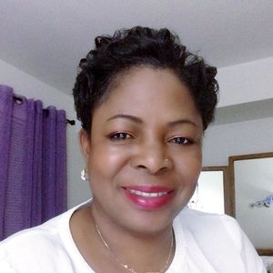 Meet your Posher, Beverly